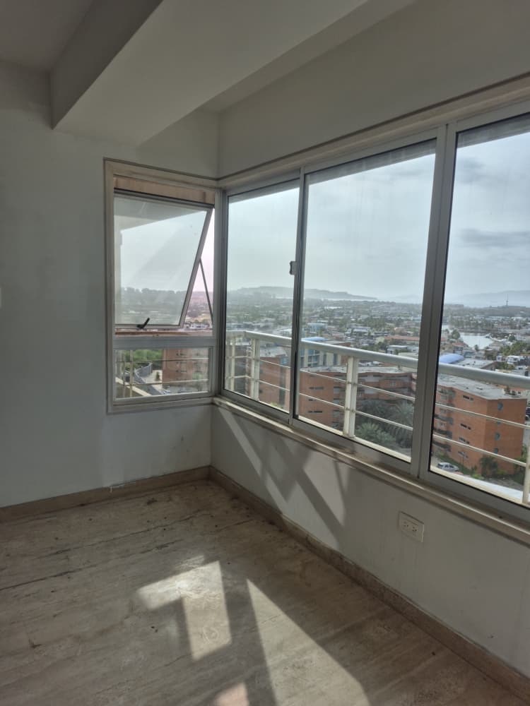 Venta apartamento Residencias Oasis, Sector Venecia.Cerro Sur 12