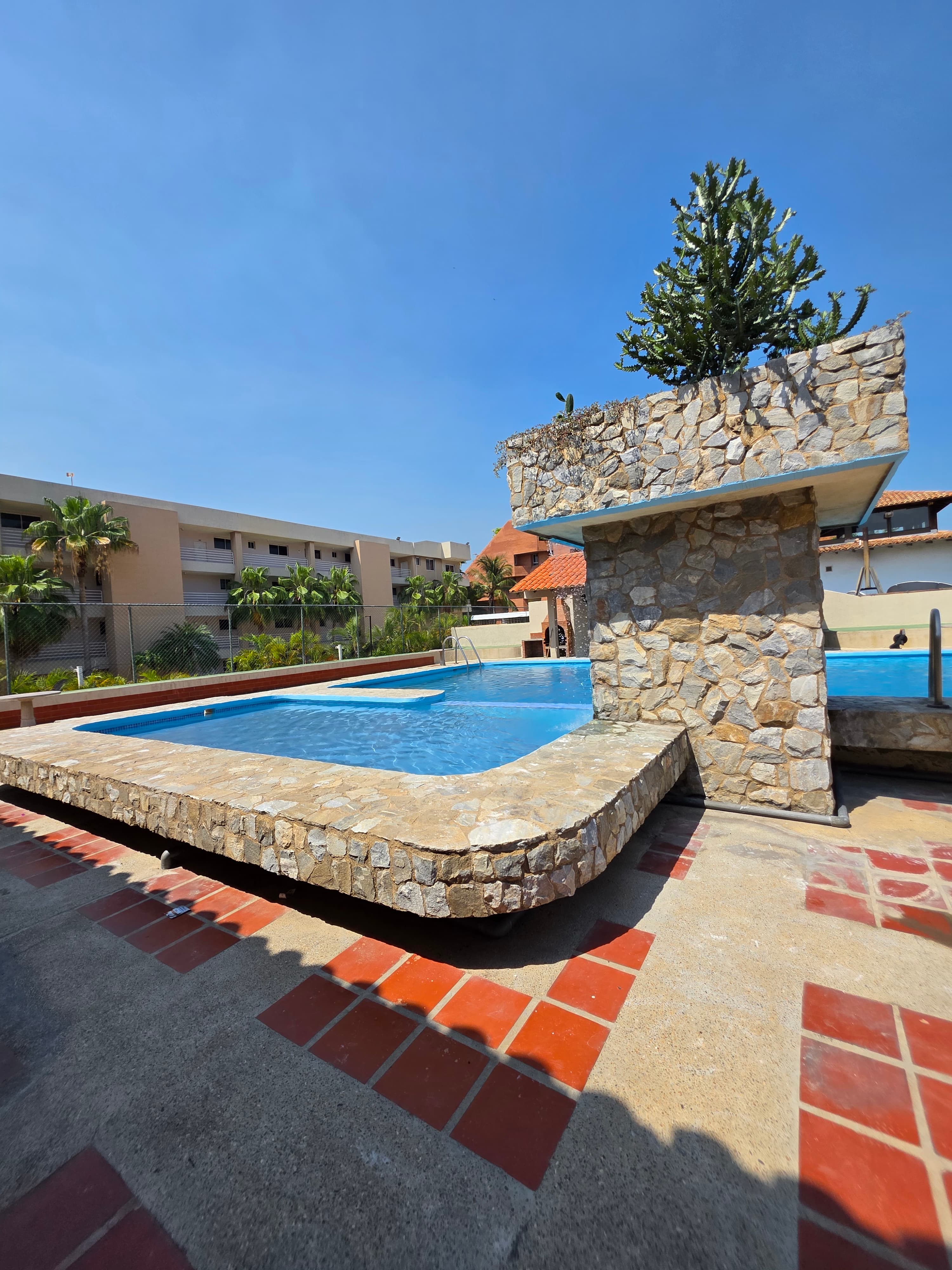 Venta Apartamento Tipo Estudio en Conjunto Residencial Golf Plaza , Av. Américo Vespucio 9