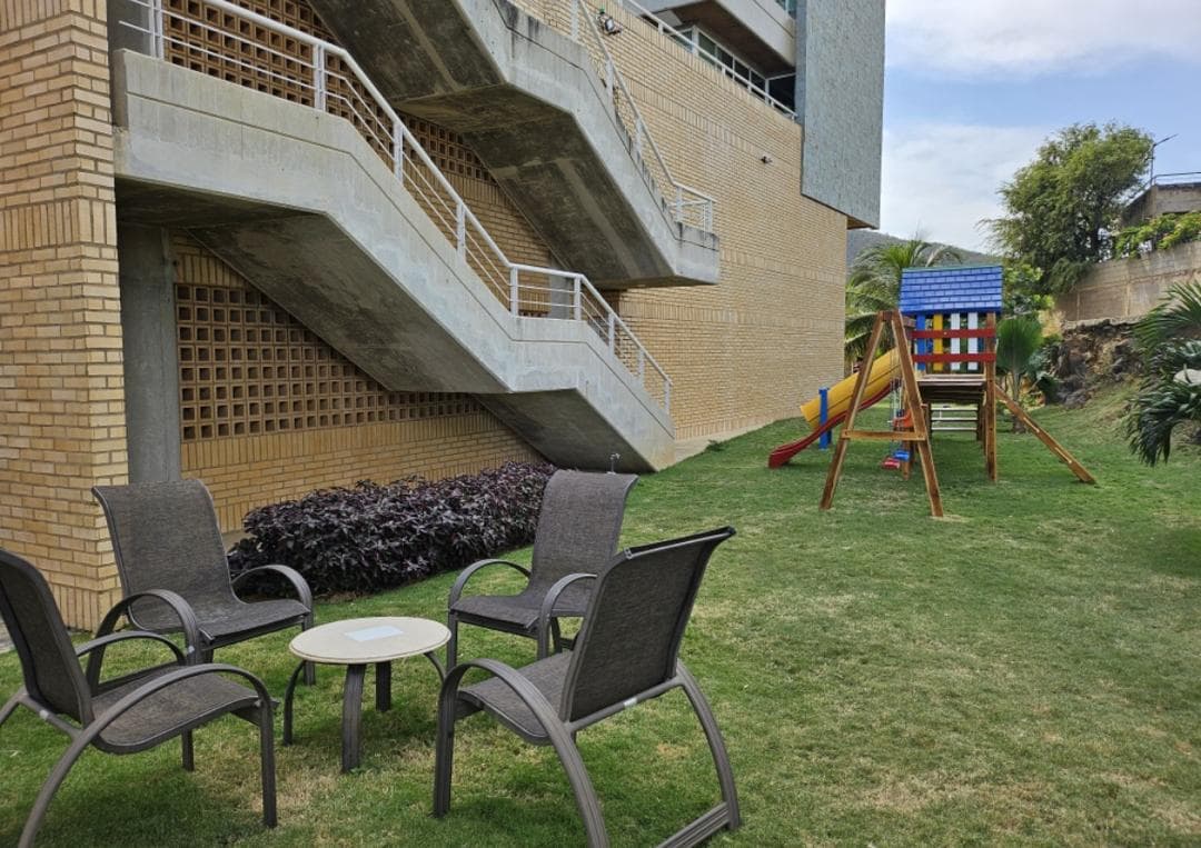 Venta apartamento Residencias Oasis, Sector Venecia.Cerro Sur 4