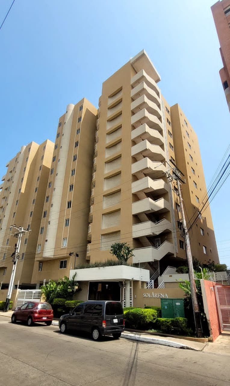 Se ofrece en Alquiler Apartamento en el Conjunto Residencial Solarena Sur en Lecheria