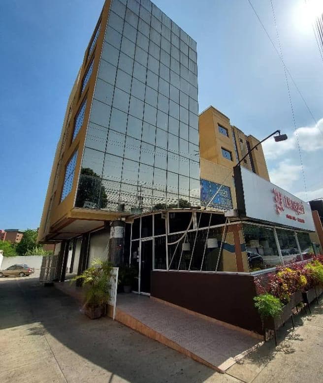 Local para Oficina C.C Ankla Lecheria